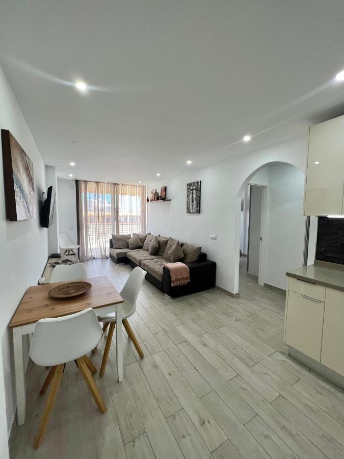 Los Cristianos || Exterior photo